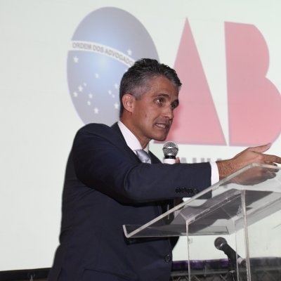 [OAB-BA entrega mais de 300 carteiras a jovens advogados e advogadas]