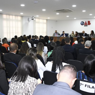 [06-06-2022 - OAB-BA entrega mais de 80 carteiras a jovens advogados e advogadas]