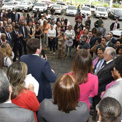 [Ato pela Valorização da Advocacia reuniu advogadas e advogados de toda a Bahia no Fórum Ruy Barbosa]