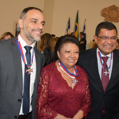 [Esmeralda Oliveira é condecorada com a Ordem do Mérito Judiciário do Trabalho da Bahia – Comenda Ministro Coqueijo Costa]