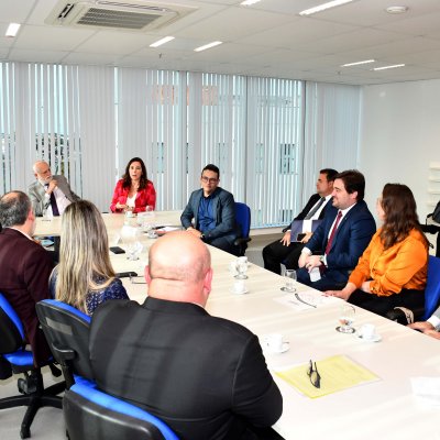 [OAB-BA e presidentes de subseções se reúnem com presidente do TJBA]