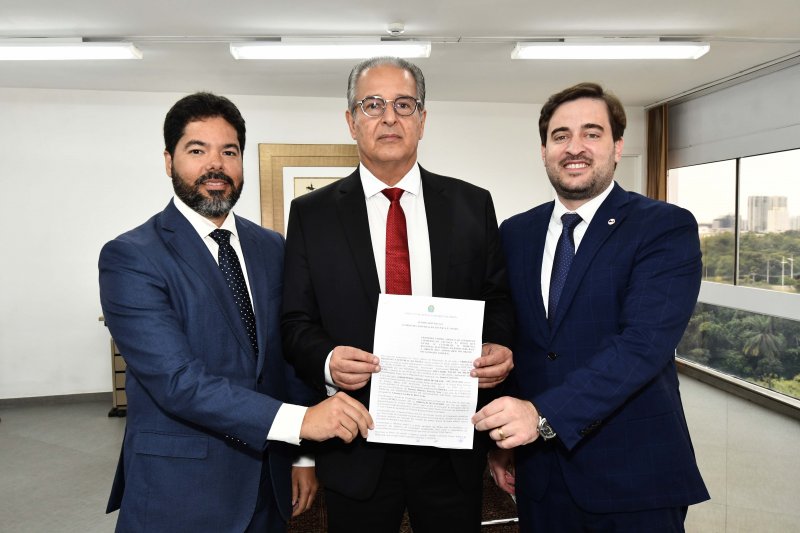 [OAB Bahia e TRE-BA renovam convênio pioneiro para nomeação de advogados dativos]