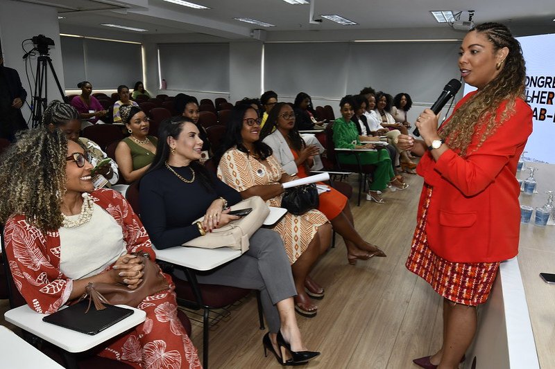 [OAB Bahia consolida papel vanguardista em 1º Congresso da Mulher Negra]