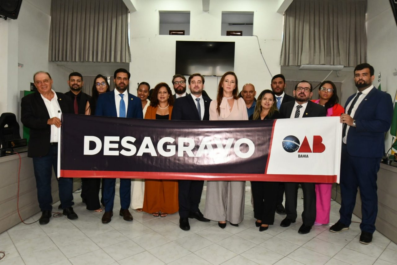 [OAB-BA realiza desagravo em defesa do presidente da subseção de Serrinha, Nelson Filho]